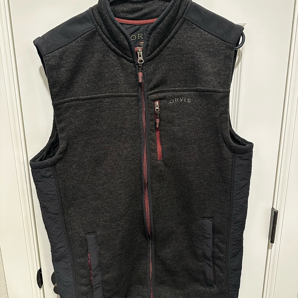 Orvis Men's Charcoal and Red Vest